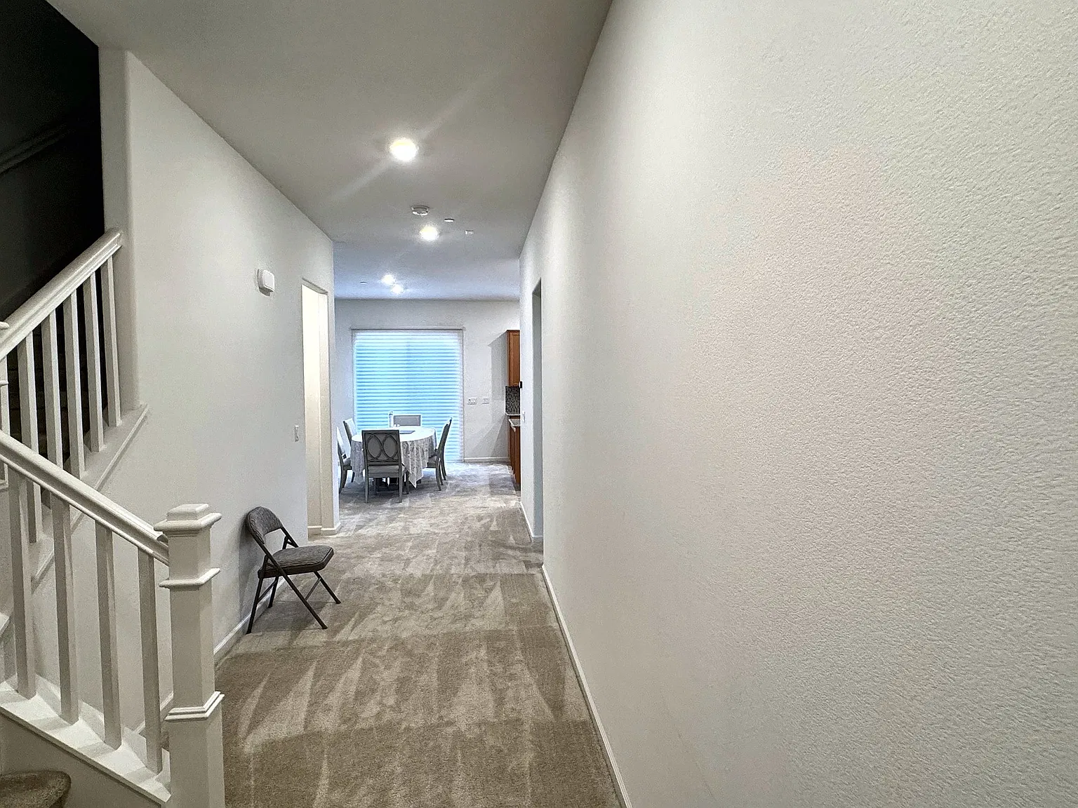 5 bed, 3.5 bath, 2717 sqft, $6,500 — Photo 3
