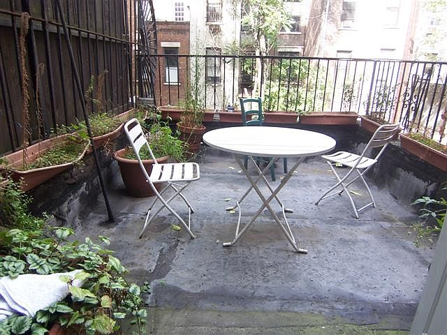 1st image of 221 W 78th St APT 2R