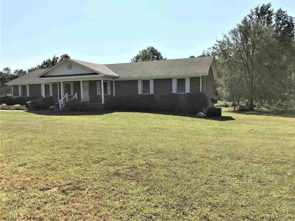 1752 Wayne Poultry Rd, Pendergrass, GA 30567