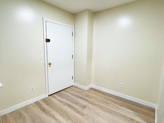 3rd image of 580 Bridge St APT 20