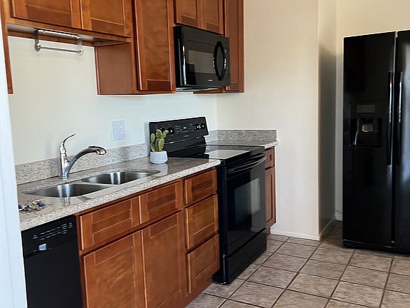 2nd image of 1017 E Fairmount Ave #1031