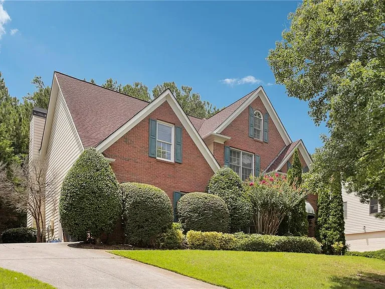12250 Broadleaf Ln — Photo 2