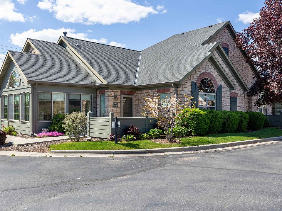 1st image of 2858 N Cloverdale Rd