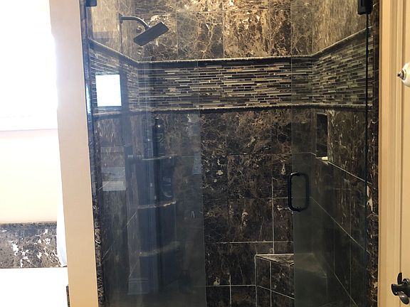 5th image of 6005 W Alexandra Dr