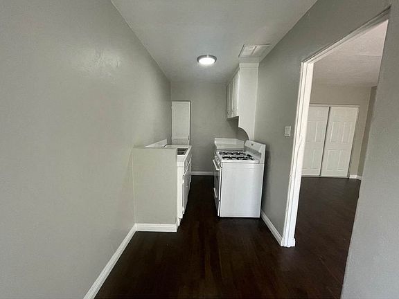 3rd image of 1001-1007 Banning Blvd #347