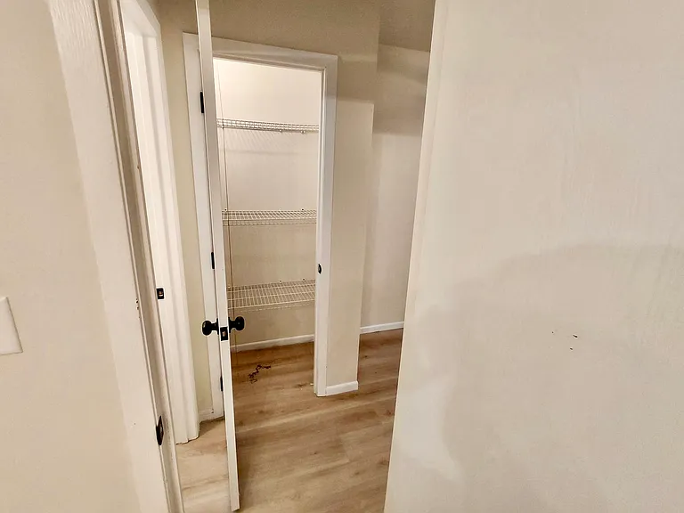 540 Lewis St #E — Photo 14