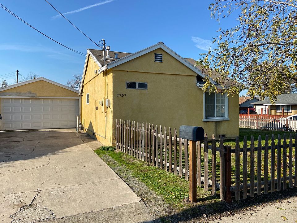 1st image of 2797 Oakmont St