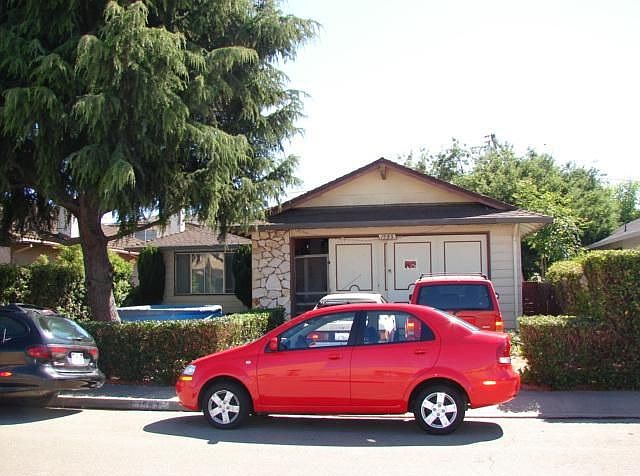 1st image of 1593 Greenwood Way