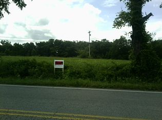 2068 Pow Camp Rd, Crossville, TN 38572