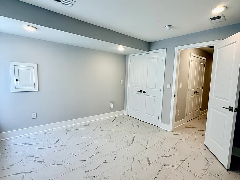 1302 N Marshall St #1 — Photo 8