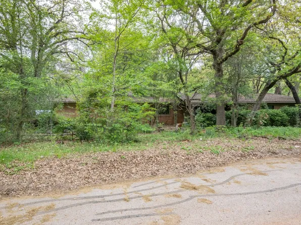 706 Ross Trl, Arlington, TX 76012