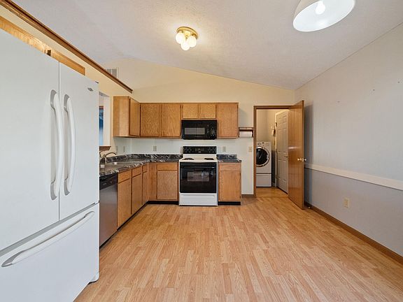 4th image of 4107 Calder Dr
