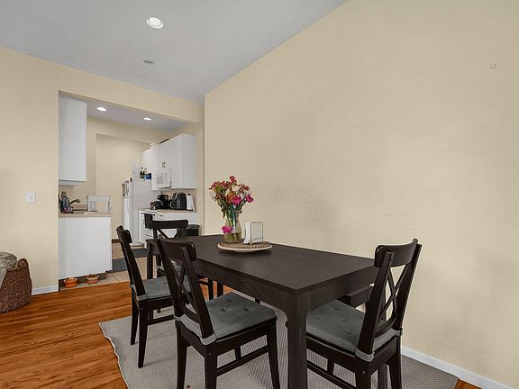 5th image of 283-285 E 12th Ave