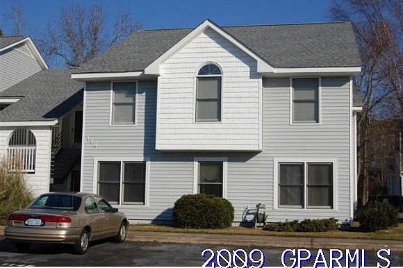 1st image of 114 Victoria Court #C