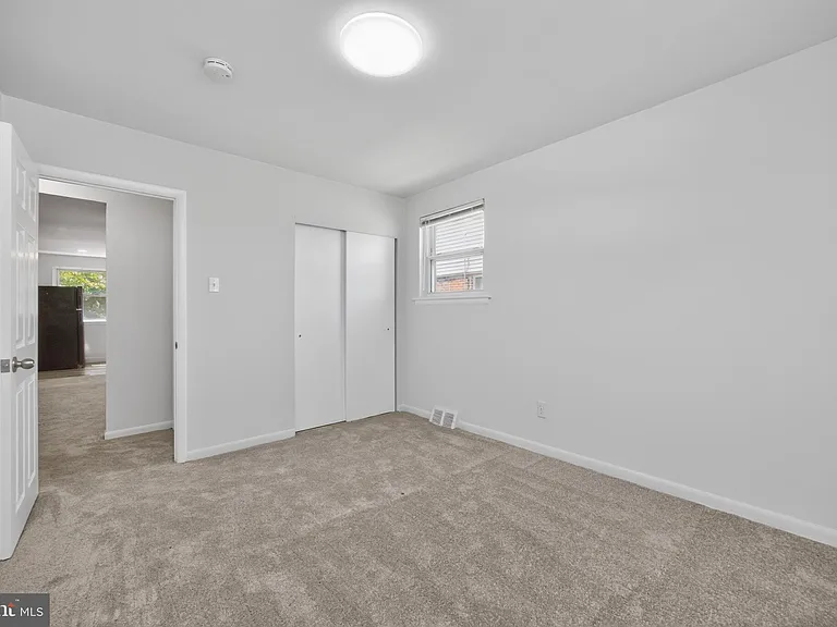202 Green St — Photo 13