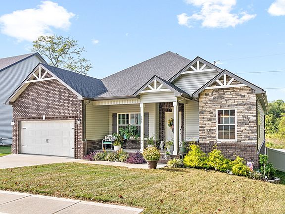 4th image of 308 Creek Valley Way