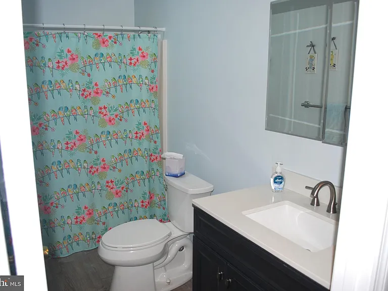 290 Lawndale Ave — Photo 24