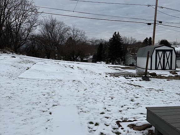 5th image of 616 E Crawford Ave