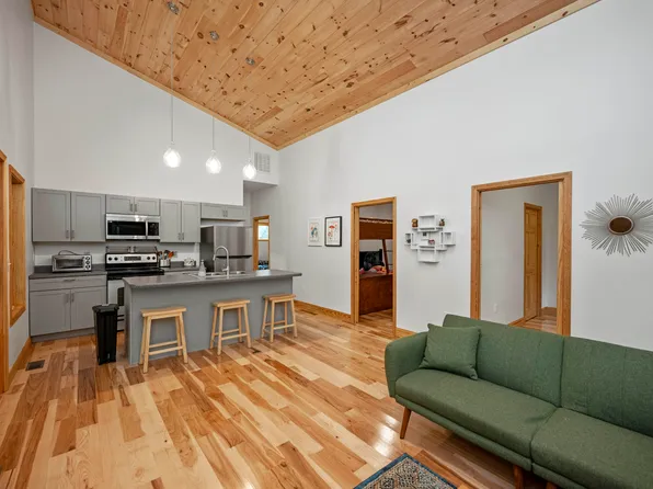 3786 Shoemaker Rdg, Beattyville, KY 41311