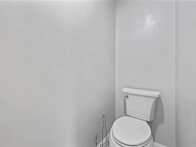 6616 Splashwater Dr — Photo 36