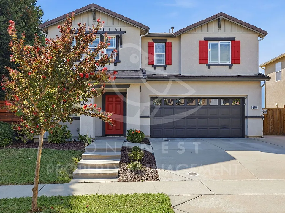 2708 Woodfield Way