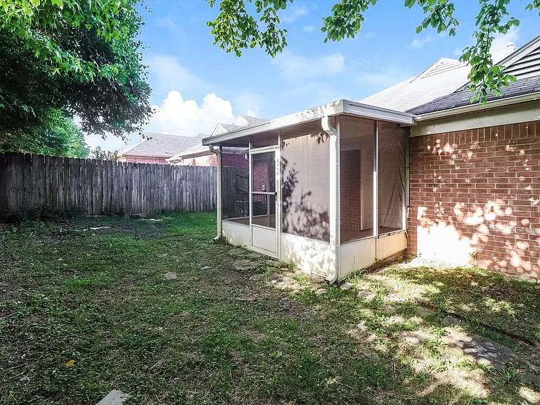1067 Cross Meadow Rd — Photo 15