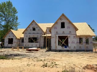 8 Wabash Way, Sumrall, MS 39482