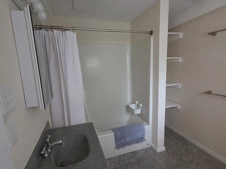 219 W Chatham St #A — Photo 9