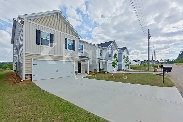 43 Springdale Rd — Photo 2