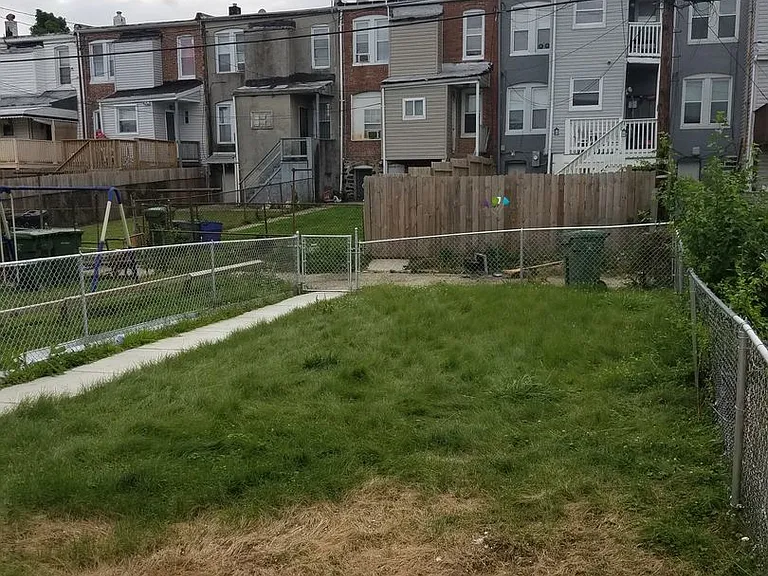 522 Lyndhurst St — Photo 10
