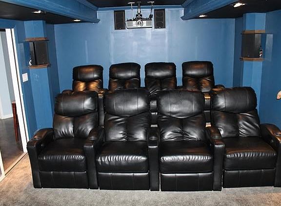 Movie Theatre w/ 8 leather recliners!!!