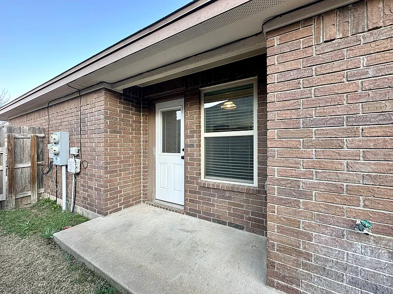 507 Sladecek Dr — Photo 29