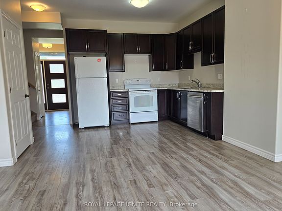 2nd image of 52 Cottonwood Dr