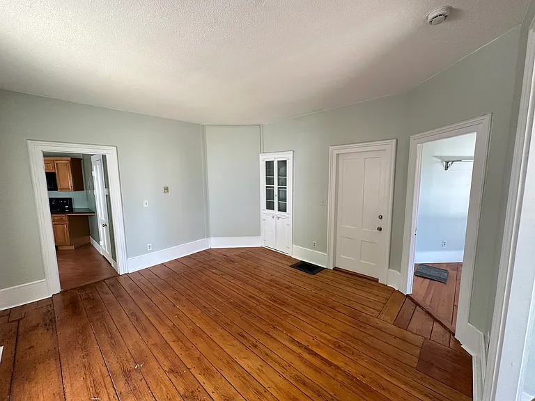 28 King St #1 — Photo 14