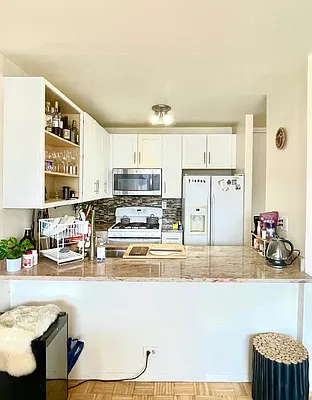 Rented by Corcoran | media 22