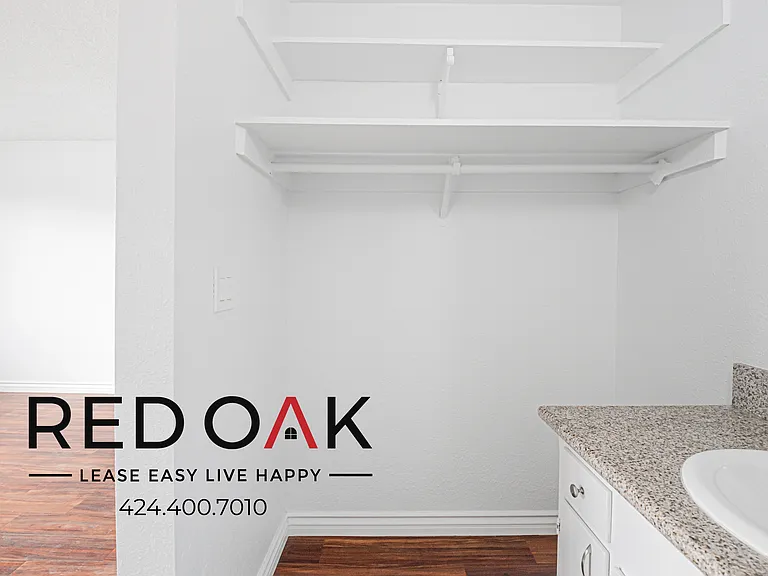 7466 Rosemead Blvd — Photo 10