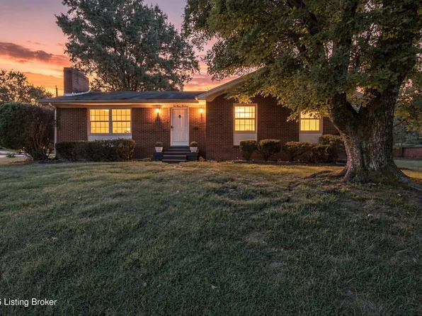 10300 S Dodge Ln, Louisville, KY 40272