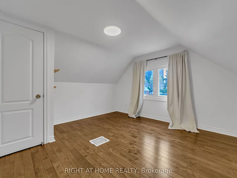 41 Monarchdale Ave — Photo 31