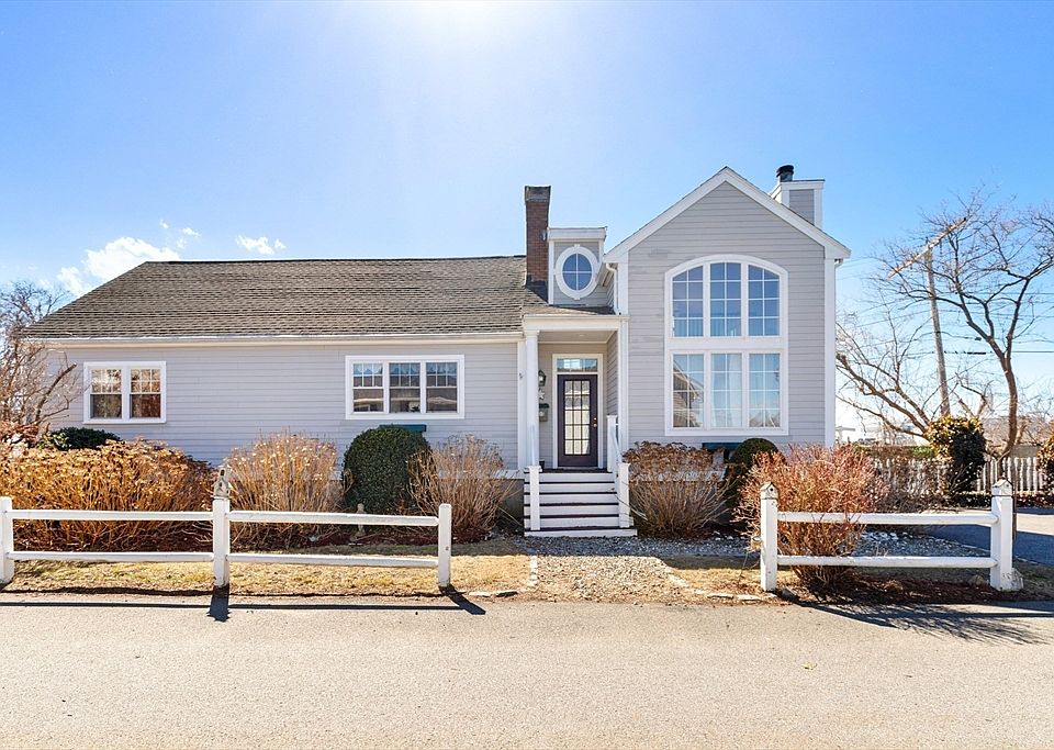 1st image of 4 Winter Island Rd