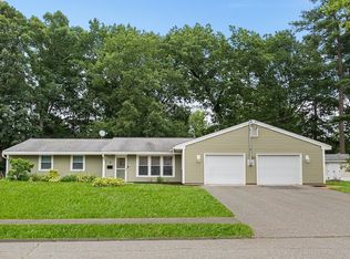 18 Lisburn St, Peabody, MA 01960