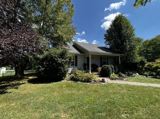350 Whitetail Dr, Taylorsville, KY 40071