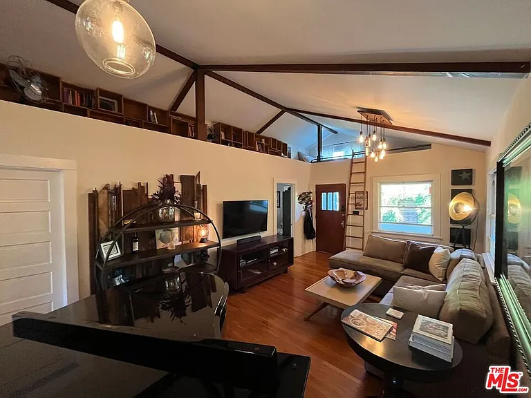 1315 N McCadden Pl — Photo 8