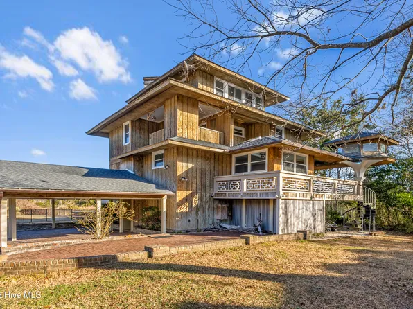 412 Lakeview Drive, Hampstead, NC 28443