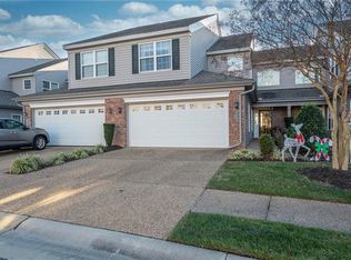 558 Strathmore Ln, Chesapeake, VA 23322