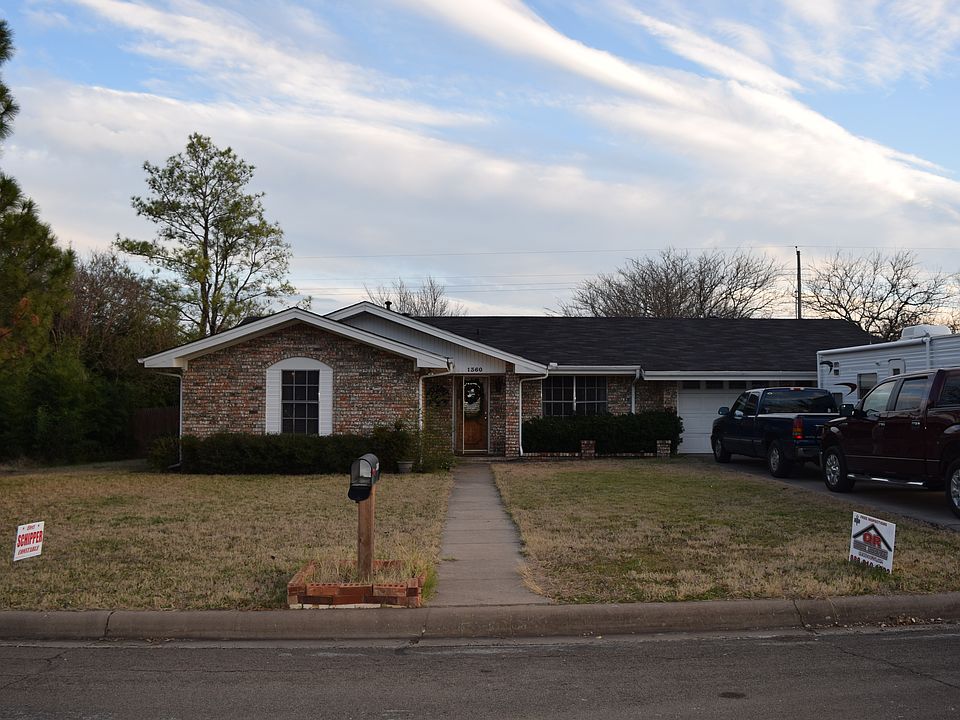 1st image of 1360 Melissa Dr