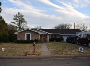1360 Melissa Dr, Stephenville, TX 76401