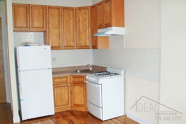 1st image of 308 Saint James Pl