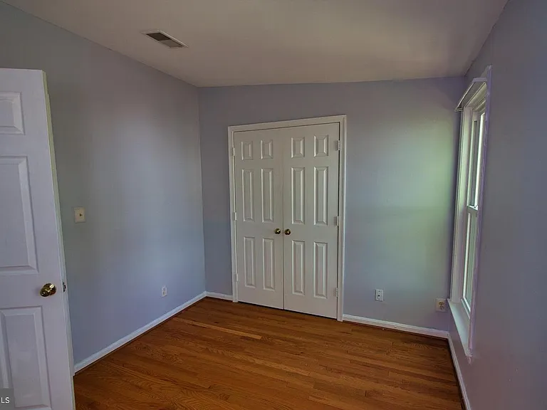 5901 Saint Giles Way — Photo 15