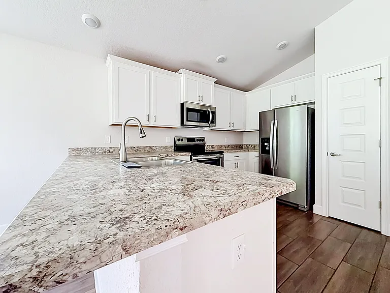 187 NW 45th Loop — Photo 14