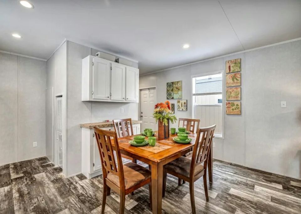 1st image of 1704 Mlk Jr Blvd #150